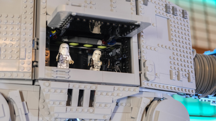 Lego Star Wars UCS AT-AT (Bild: Oliver Nickel/Golem.de)